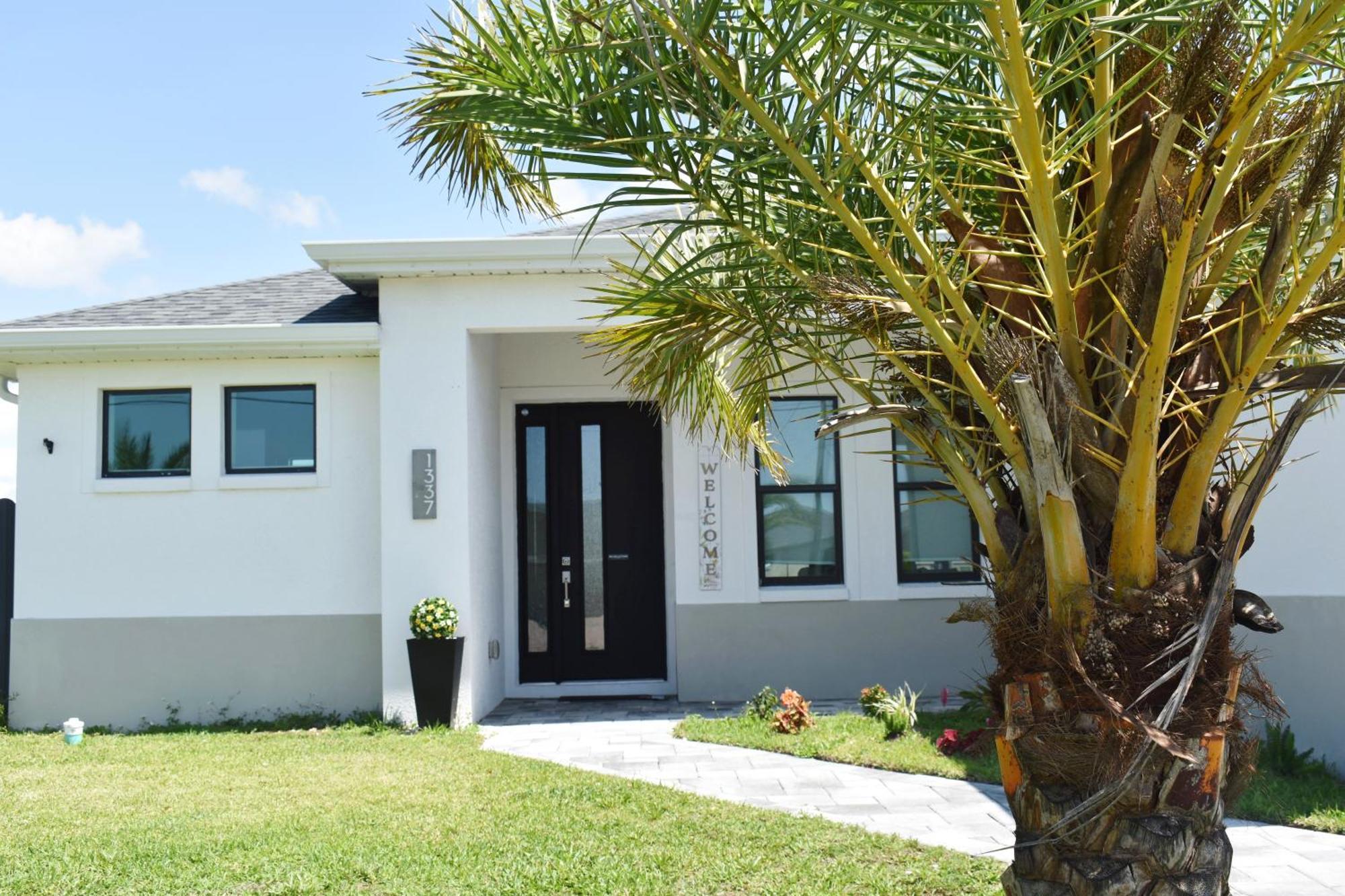 Canal Waterfront House-Pool-Fishing And Game Room Cape Coral Exterior photo